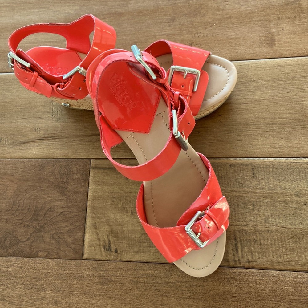 New Victor Alfaro coral cork wedge sandals